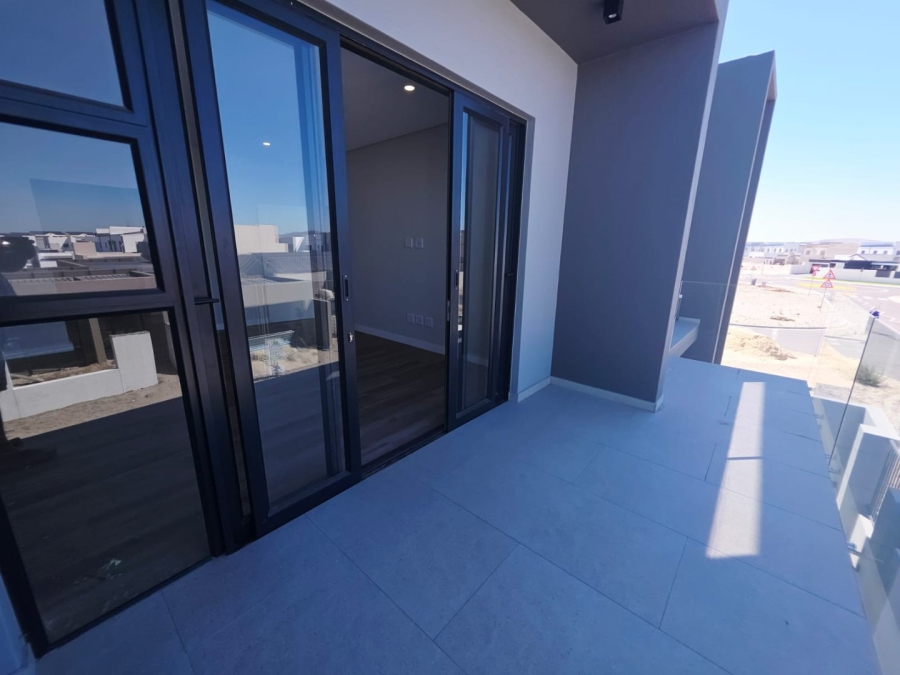 4 Bedroom Property for Sale in Sandown Western Cape